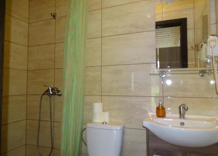 Mimoza Gospodarstwo agroturystyczne *